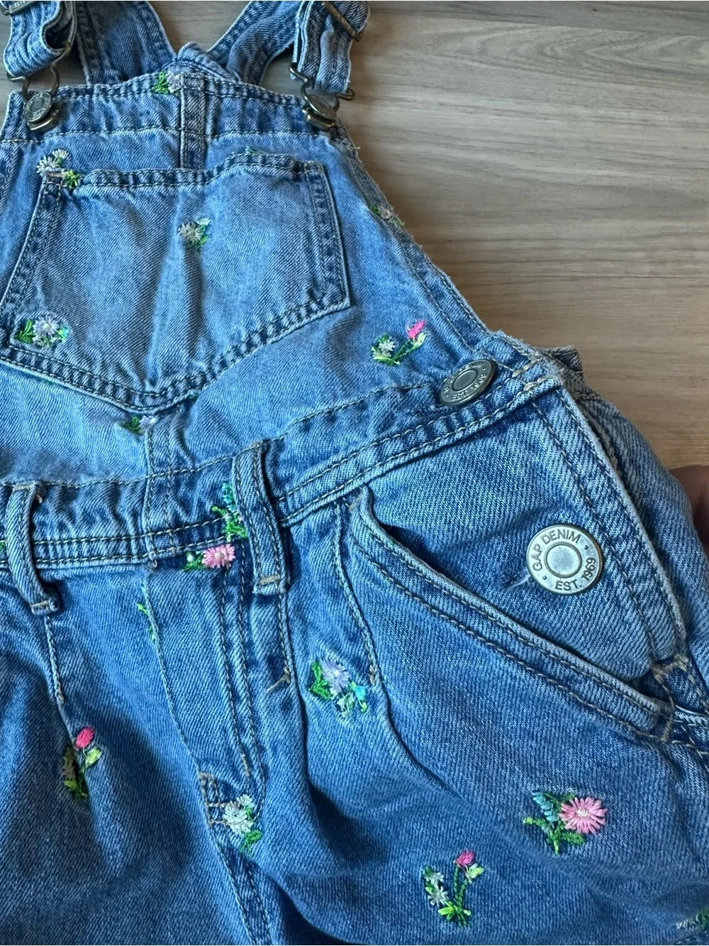 Gap Denim Floral Embroidered Short Overalls for Kids - Small